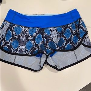 Lululemon speed up short 2.5"